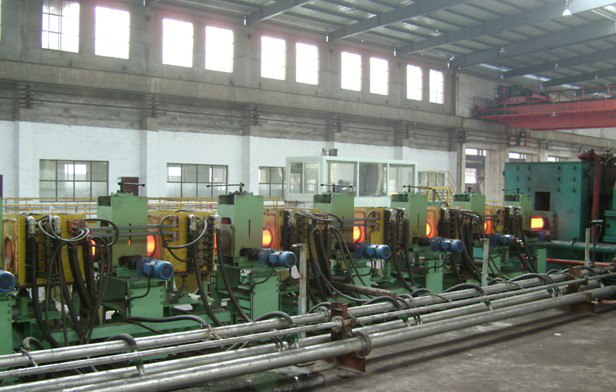 Grinding rod quenching and tempering production line